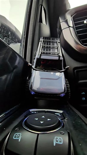 #rccrawler #rockcrawler #scalerc #rctrucks #rcoffroad