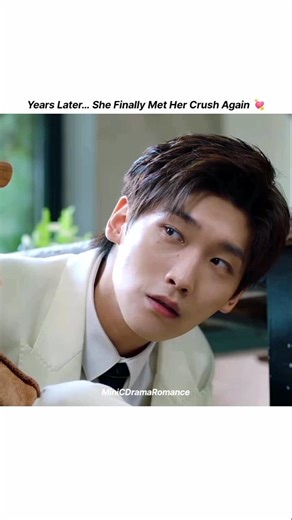 She Met Her Crush After Years… 😳❤️ | Cute Programmer Chinese Drama | #shorts #shortsfeed