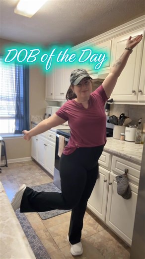 Happy Thursday Besties!!! Starting a new book today! Figured I needed to read this book before the movie came out. What is everyone reading today? I hope you all are having a fantastic day! Also thinking about starting a digital reading journal, would that be something ya’ll be interested in seeing me document when I finish books? Drink: Alani Shebert Swirl @Alani Nutrition Outfit: Flare Leggings and oversize tee @Amazon @HOKA Book: Reminders of Him by Colleen Hoover #booktok #bookbesties #booki