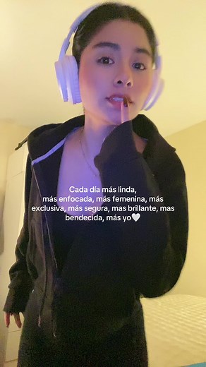 Cada día más linda: afirmaciones para ser más enfocada y femenina
