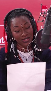 "Blowin' in the Wind" une chanson de Bob Dylan lors de mon passage sur France Inter . C’était ma carte blanche! J’aime beaucoup cette chanson. Much loveeeee ❤️❤️❤️🙏🏾🙏🏾 | Fatoumata Diawara