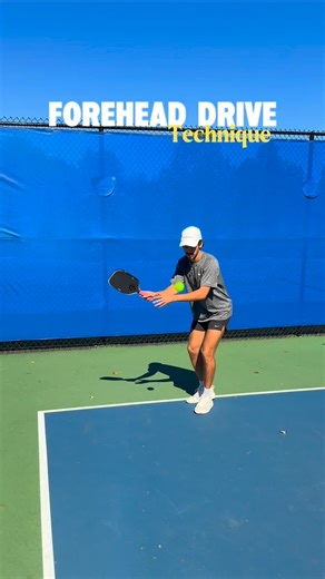 Pickleball Forehand drive technique Wrong: momentum going back = inconsistent no power ❌ Correct3 momentum going forward = consistent power ✅ | Caden Cox