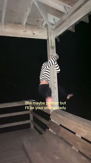 Strange lady that’s me!#fyp #plsdontflop