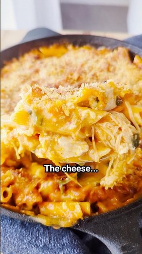 Creamy gochujang chicken pasta bake #easyrecipe