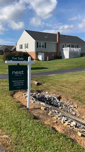 When you see a Nest Realty sign go up… you better run fast! 🏃‍♀️💨 Homes are moving quickly across the Valley; our listings sell an average of 23 days faster than the market average. 🏡 Luckily, our agents are ready to spring into action for you when the right one hits the market! #shenandoahvalley #augustava #staunton #waynesboro #realestate #rockinghamcounty #lovestaunton #nestrealty #shendoahvalleyrealestate #shenandoahvalleyrealtor #stauntonrealestate #stauntonrealtor #waynesbororealestate 