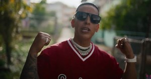 Daddy Yankee, J Balvin, Bobby Shmurda y Eladio Carrión lanzan el videoclip de "TATA REMIX"