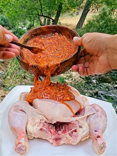 cooking whole chicken in mud would you try this@menwiththepot #outdoorcooking #wildcooking #cookingnature #usafood #foodtok