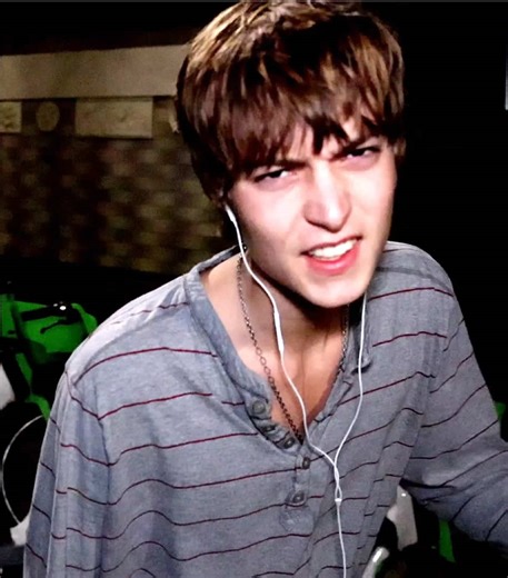 Exploring the Cloud Rap Scene of the 2000s