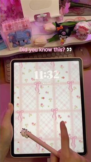 iOS lock screen hack you need (shuffle wallpapers) ✨😍