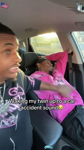 Playing car crash sounds in traffic #traffic #prank #reels #funny #explorepage