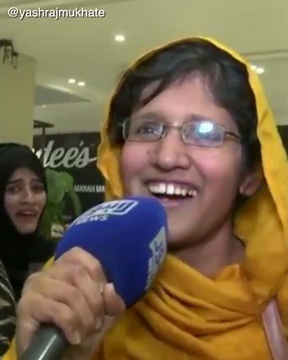 Garam Aande | Funny Song | Pakistani Cringe | Yashraj Mukhate