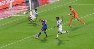 ISL: Second straight six-goal match as Bengaluru open campaign with 4-2 win over NorthEast United