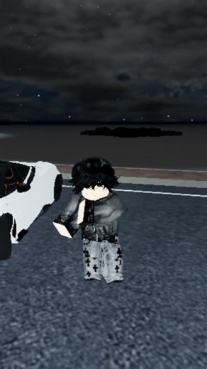 se va a explotar El Alcatel #fypp #roblox #midnightchaser