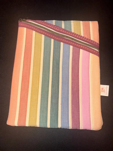 Hemingway Pouch (large 9x12”) in Pastel Stripes - Etsy