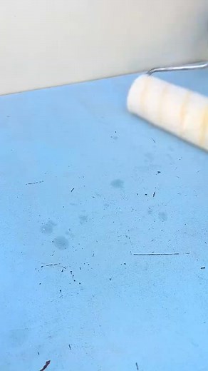 Great DIY idea! How to Make a Thread Spool Holder from an Old Roller Brush #DIY #tips #tricks #craft #idea | Engineering 1