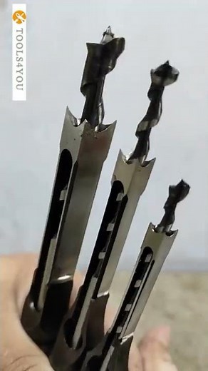 Square hole drill bit