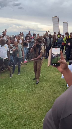 16K views · 762 reactions | Sjava performing LIVE at KASI EXPERIENCE. | Gift Thawi | Facebook