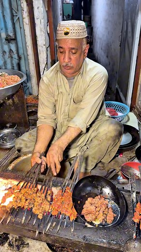 1.6M views · 14K reactions | Oldest Dhaba in Rawalpindi | 70 years Old Khaadu Beef Tikka Karahi | Desi Ghee Kabab & Tikka Karai | Murree Rd | Kp Food Diaries | Kp food diaries | Facebook