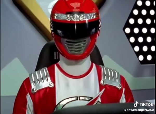 Drive Max Megazord: Engage in Power Rangers Action