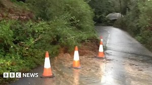 Weather causes Dorset travel disruption