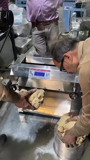 13K views · 49 reactions | Samose ki patti or pani puri ki patti banane ki machine ☎️ +91 90390 63289 | Punjab Engineering Corporation | Facebook