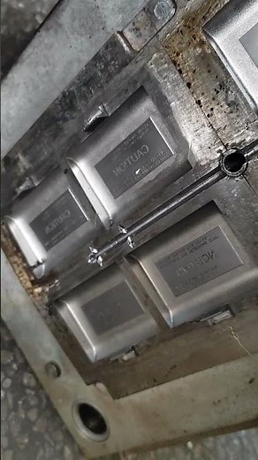 Tilt/Rotational Hot Runner Nozzle – Telephone Housing Injection Mold Demonstration