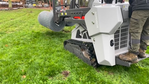 Geslaagde demo vandaag met onze Skidster SM-680X. @skidmate_official #bvtvereecketechnics #tuinmachinesservicelievegem | BVT Vereecke Technics