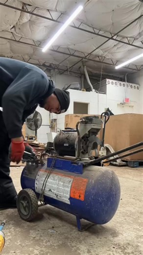 9.9K views · 88 reactions | Complete air compressor dismantle and copper recovery. #foryou #foryoupage #fyp #parati #scrap #recycling #scrapyard #razachatarrera #recycle #scraplife #satisfying #oddlysatisfying #satisfyingvideo #pyf #copper #dewalt #fblifestyle | Barbara Gillespie | Facebook