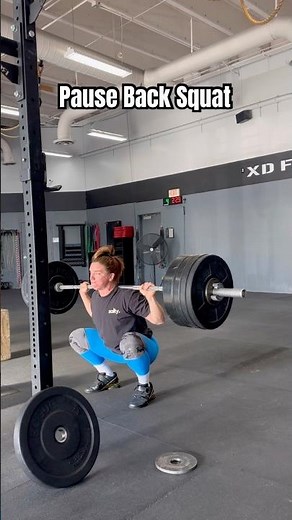 Pause back squat, movement demo video
