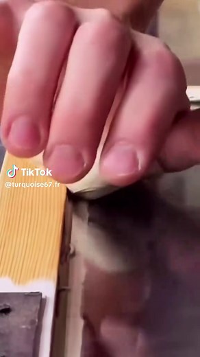 Astuce pour jointer une fenêtre au mastic vitrier