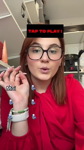 Interactive Hand Gestures: Engaging Video Performance