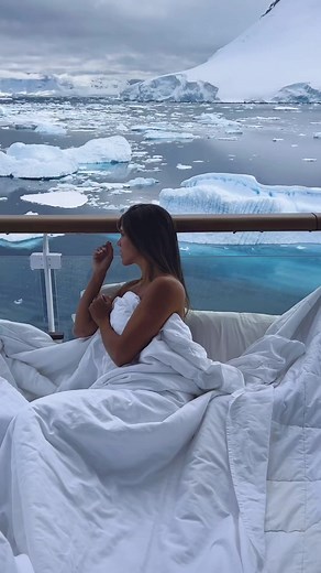 📍 South Pole, Antarctica 🎥 @pilotluana 👈 Follow Traveling to the South Pole in Antarctica is an extraordinary and challenging adventure. Here are some essential travel tips to help you plan for a journey to this remote and icy destination: Book with Reputable Operators: Choose a reputable and experienced tour operator specializing in Antarctic expeditions. They will have the expertise to navigate the challenging conditions and provide a safe experience. Select the Right Time to Visit: Antarct