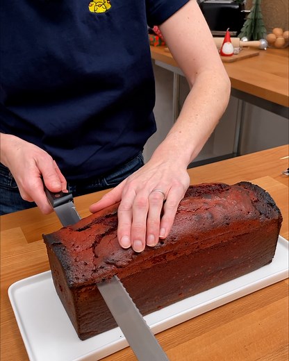 20M views · 76K reactions | Light My Fire Red Velvet Cake! This recipe is sure to light up your life ️ | Chefclub Network | Facebook