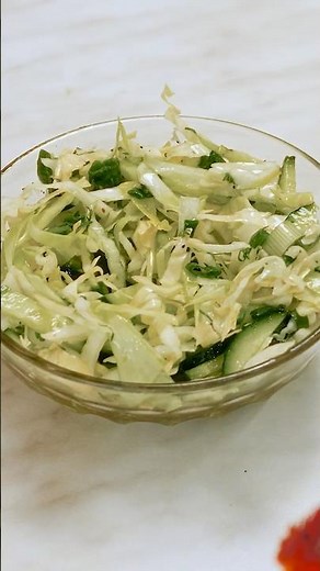 Lose Belly Fat Fast with This Cabbage and Cucumber Salad!