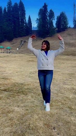 Humko Ye Lagta Hi Nahi ❤️ #dancevideo #Kashmir #song #fbyシvideo #reelsfb #videoviralシ #foryouシ #highlightseveryone #music #Kashmir #kashmirtourism #gulmargkashmir #highlightseveryonefollowers2025シ゚viralfbreelsfypシ゚viral | Debi Pradhan Basu