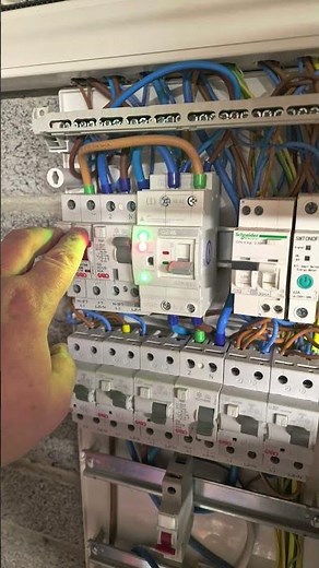 GEYA automatic changeover switch