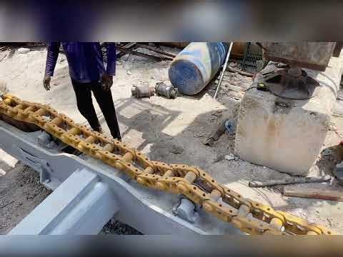 How to replace new track links for excavator #TrackRepair #HeavyEquipment #ConstructionWork