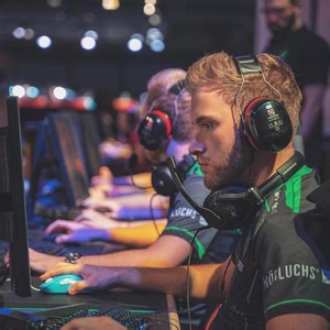 denis - Twitch