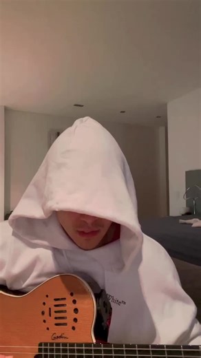 Learn Ukulele Basics with a Modern Twist