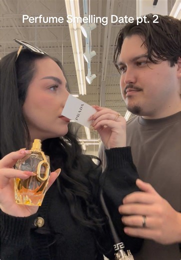 Perfume Smelling Date: Discover Our Top Picks!