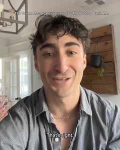 2.3K reactions · 115 comments | Going out to dinner with 10 friends? The Venmo Debit Card makes settling up easy | Venmo | Facebook