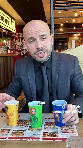 Complétez votre collection de gobelets Totally Spies !