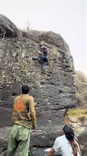 Domingo de barbacoa y muchaaa escalada 🫶🏼🧗‍♀️ #climbing #queretaro