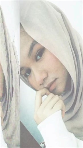 Exploring Vanessa's Journey in Padang