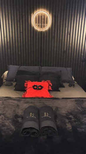 11K reactions · 732 shares | “Ferme la porte… et oublie le monde extérieur ” Bienvenue dans la Black Room ⛓️✨  Black Room, Le Havre (76)  @vibesagencyy #BlackRoom #POV #ChambrePasCommeLesAutres #SensualVibes #loveroom #lehavre | Black Room - Suite 50 Nuances de Grey | Facebook