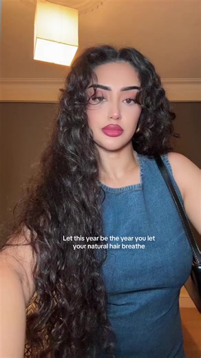 Embrace Your Natural Hair: A Complete Hairstyle Tutorial
