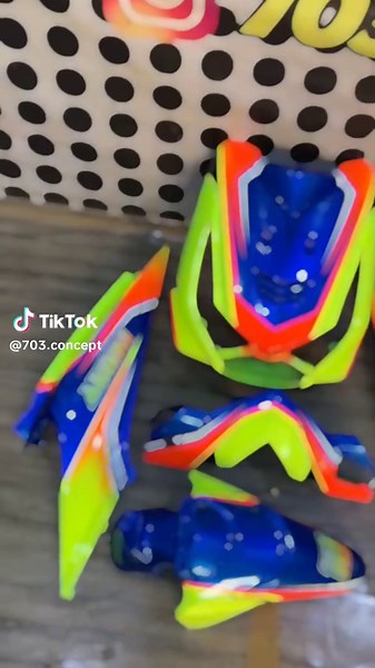 Beat Karbu 🧡💙 . #bodybeat #beatkarbu #beatkarbuairbrush #beatroadrace