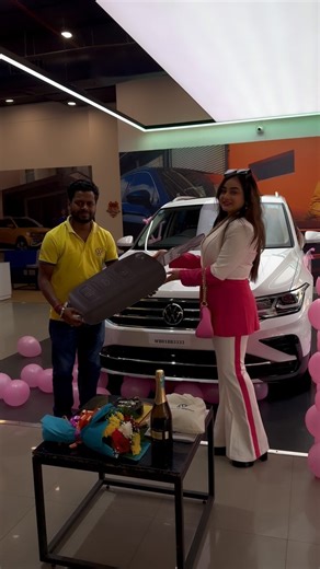 Counting my blessings 💫🧿 BIRTHDAY 2025 🥂✨ #birthday #birthdaygirl #birthdayblessings #newcar | Hiya Roy