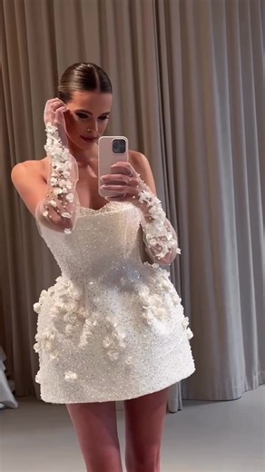 ✨ When couture dresses you in style — your bridal shower or reception look becomes unforgettable. Experience it with Elle Coco. ✨ #ElleCoco #BridalShowerStyle #ReceptionLook #CoutureBride #LuxuryCouture