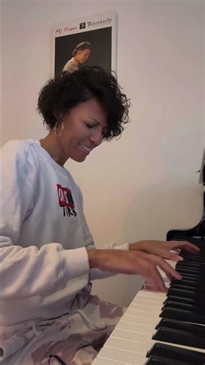 Great fun with some left-hand right-hand improvisation #shorts #solopiano #pianosolo #improvisation